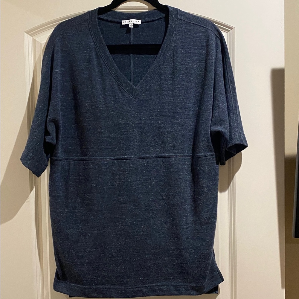 Aritzia, Community Top
